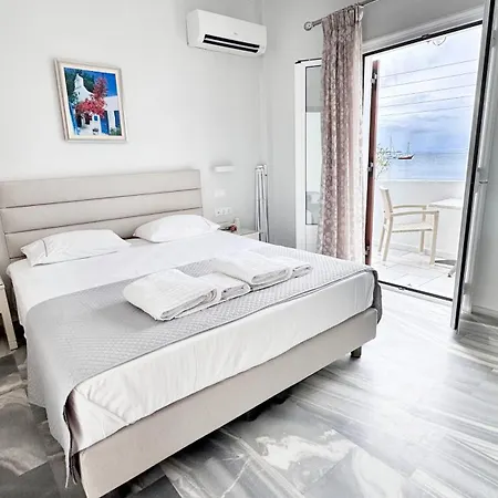 Irene Hotel - Beachfront Parikia  Exterior photo